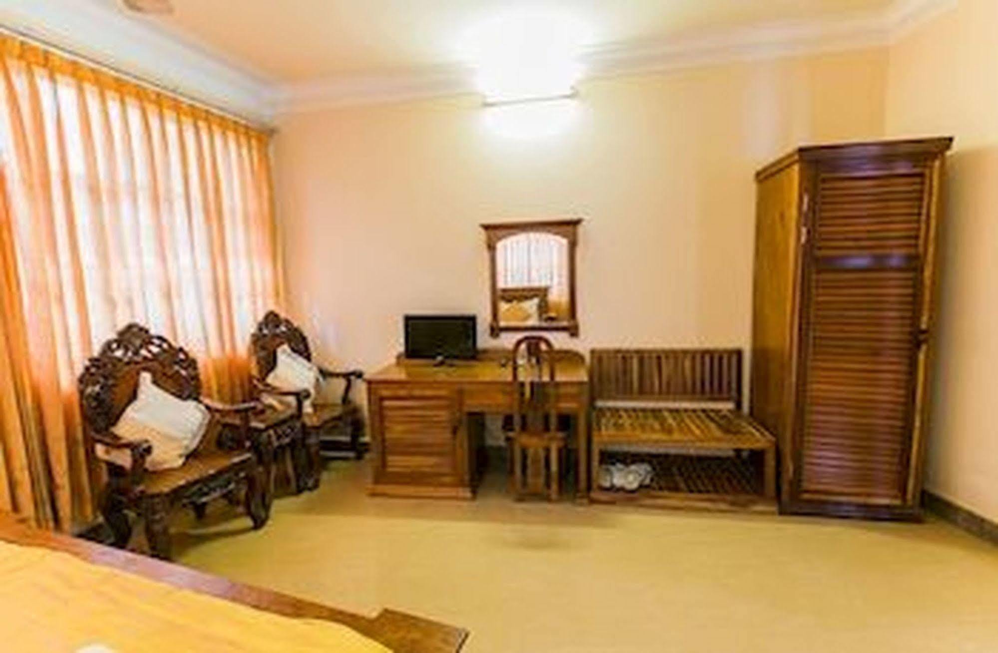 Asia Hotel Battambang Eksteriør bilde