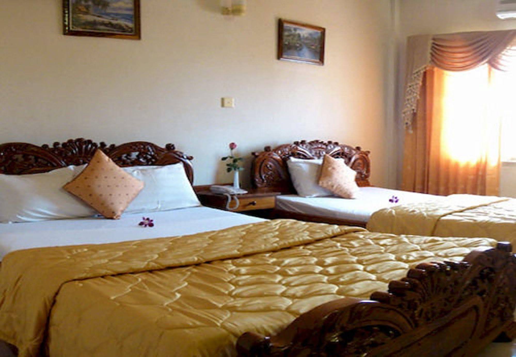 Asia Hotel Battambang Eksteriør bilde