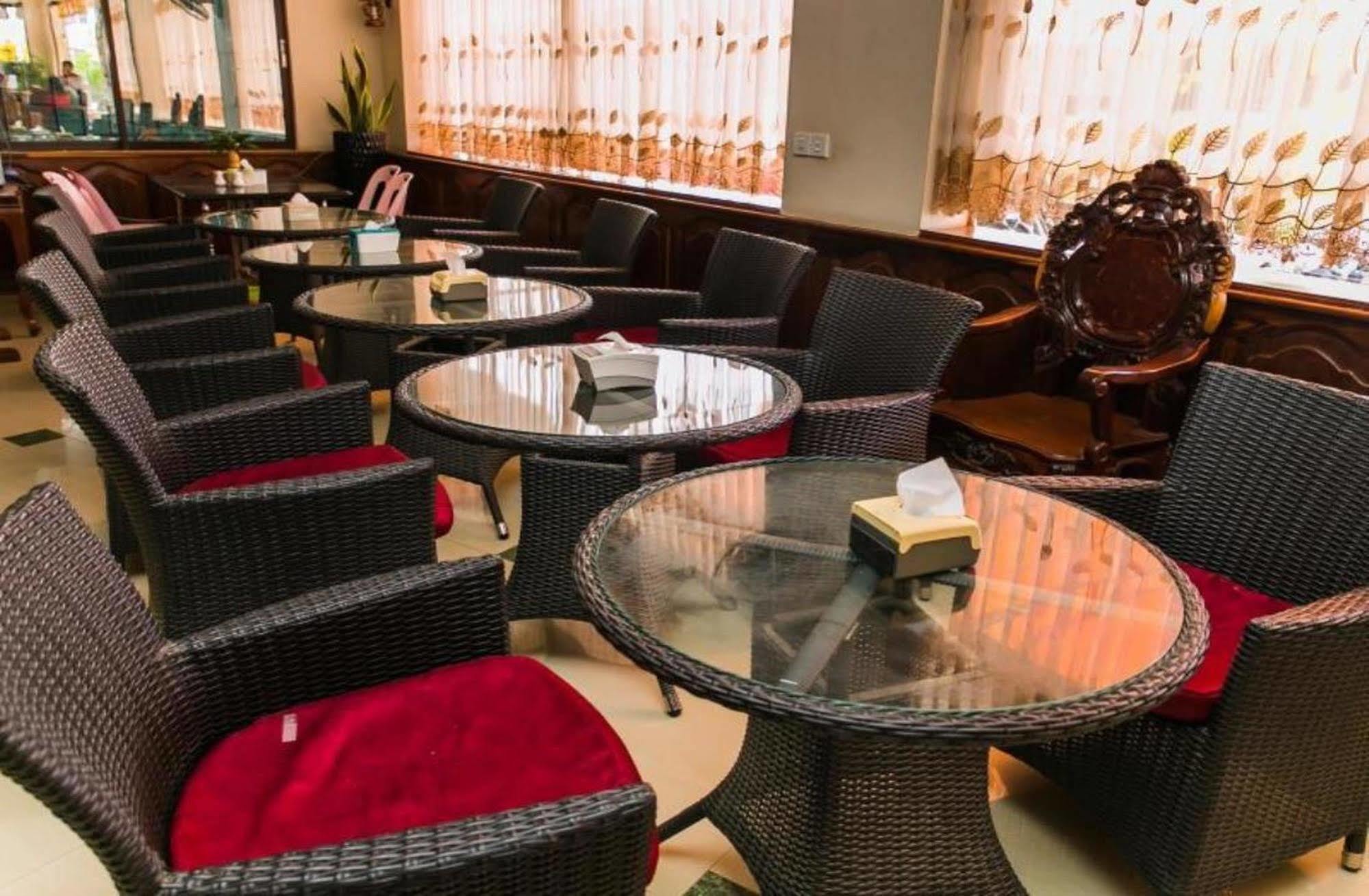 Asia Hotel Battambang Eksteriør bilde